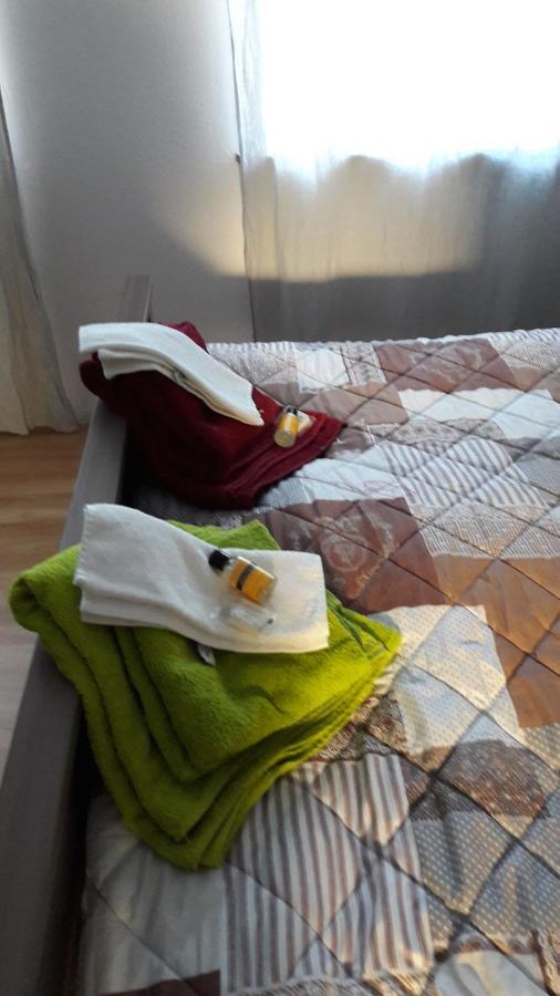 Ferienwohnung Am Theo Carlen Platz Ormesheim ภายนอก รูปภาพ