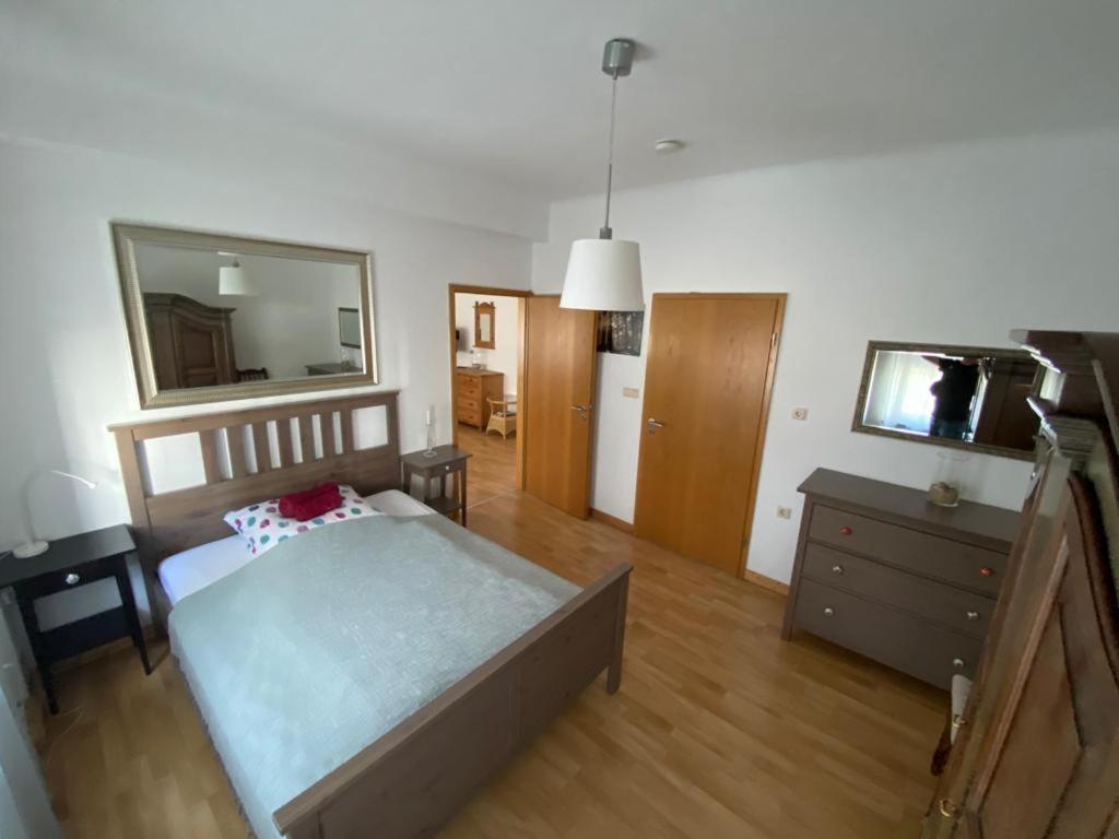 Ferienwohnung Am Theo Carlen Platz Ormesheim ภายนอก รูปภาพ