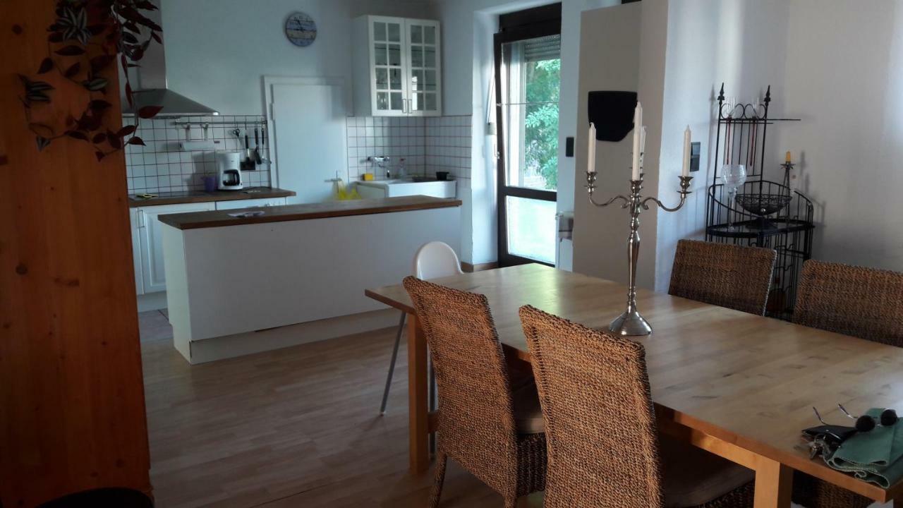 Ferienwohnung Am Theo Carlen Platz Ormesheim ภายนอก รูปภาพ